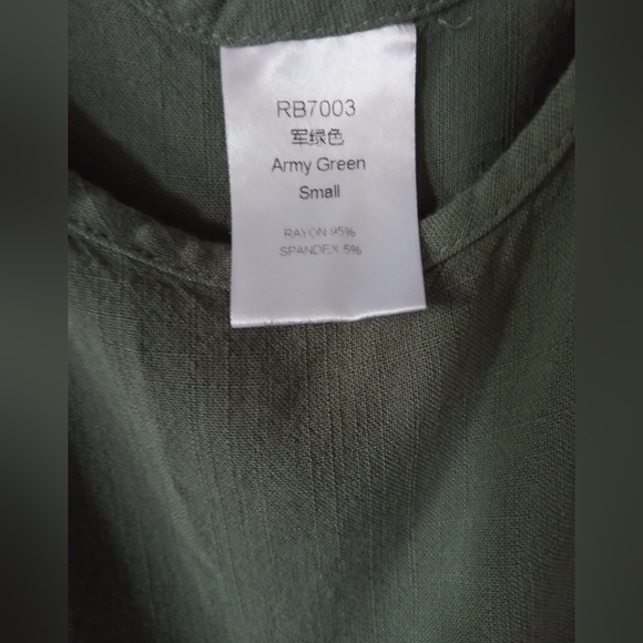 Woman size small dress - Picture 3 of 7